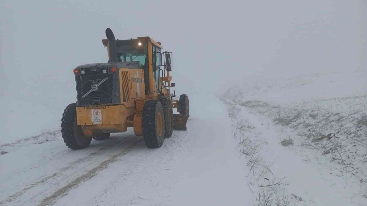 Kahramanmaraş’ta karla mücadele