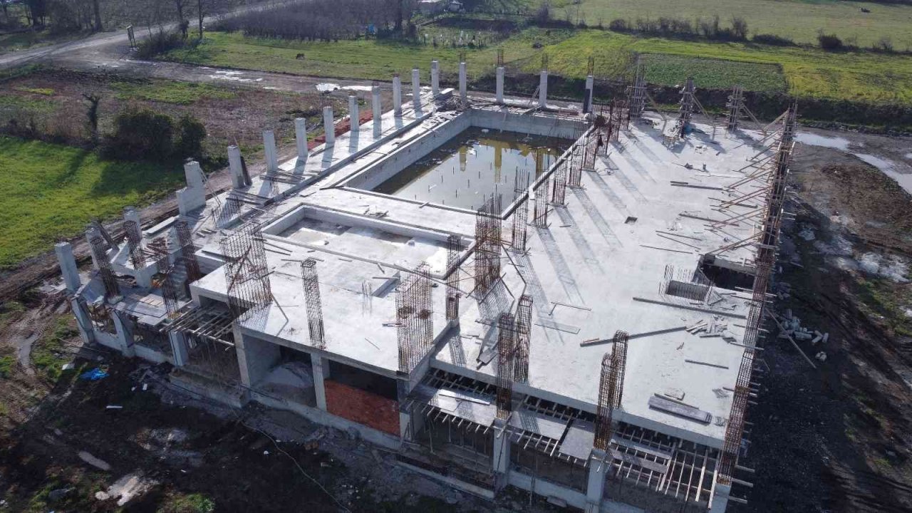 Tekkeköy kapalı yüzme havuzuna kavuşuyor