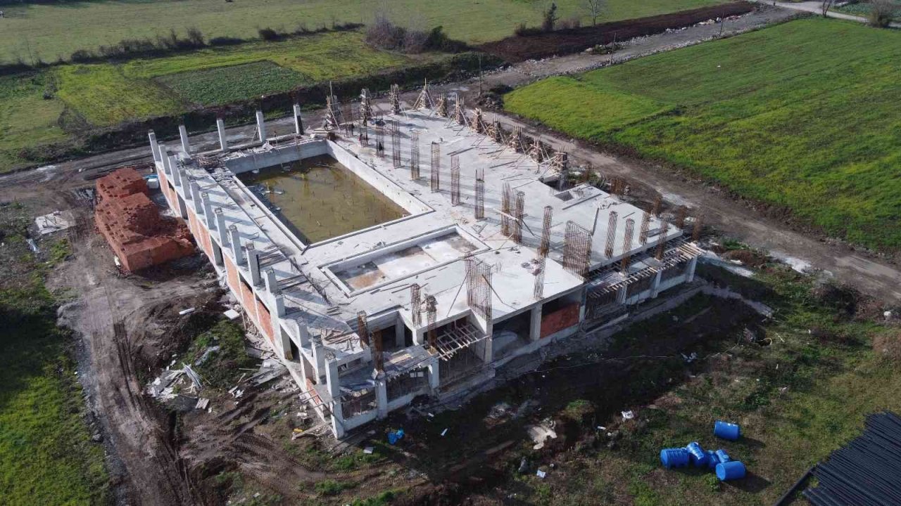 Tekkeköy kapalı yüzme havuzuna kavuşuyor