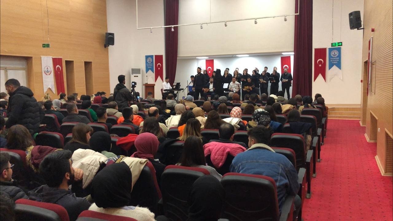 Sınırda moral konseri