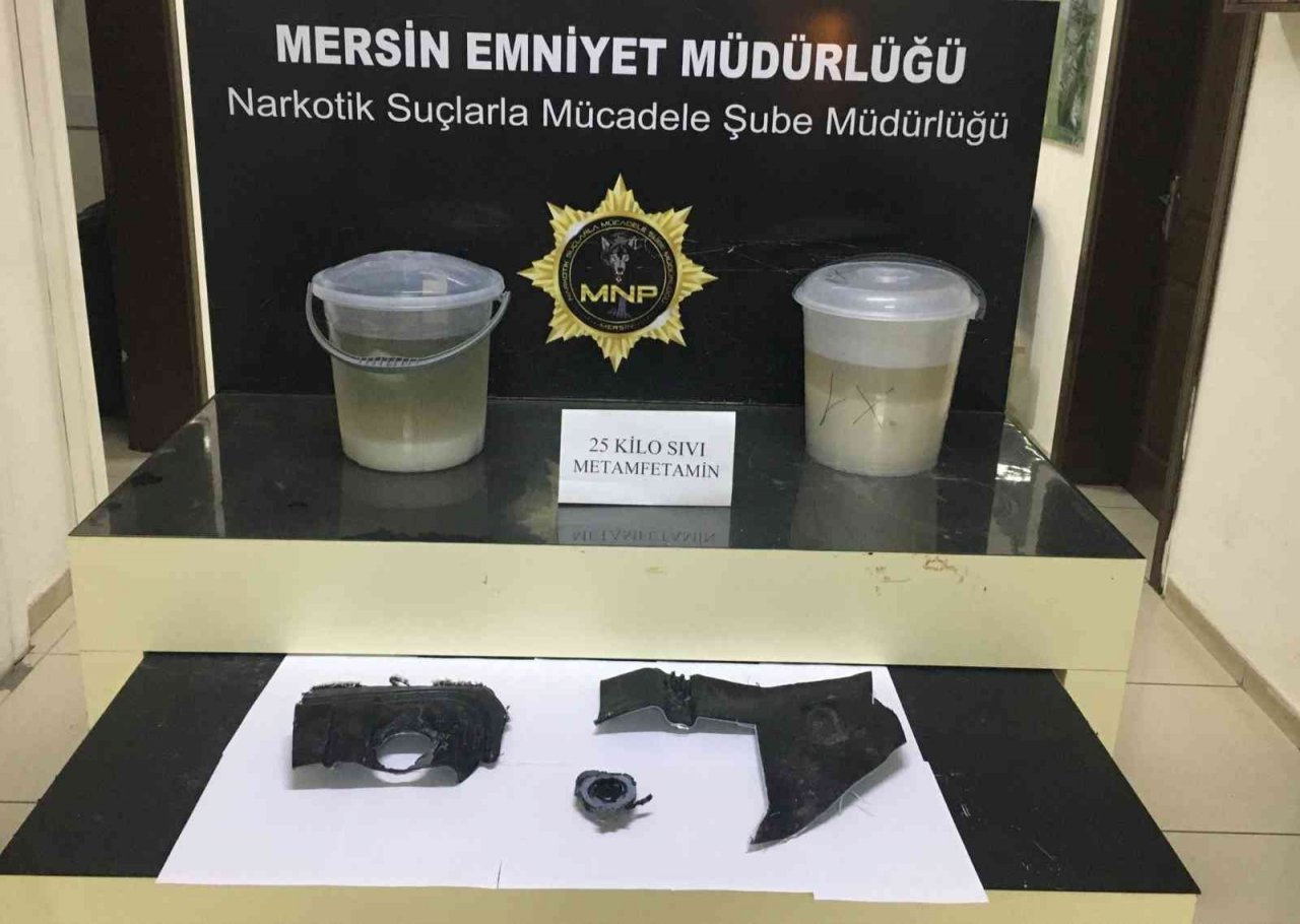 Benzin deposunda uluslararası uyuşturucu sevkiyatı polise takıldı