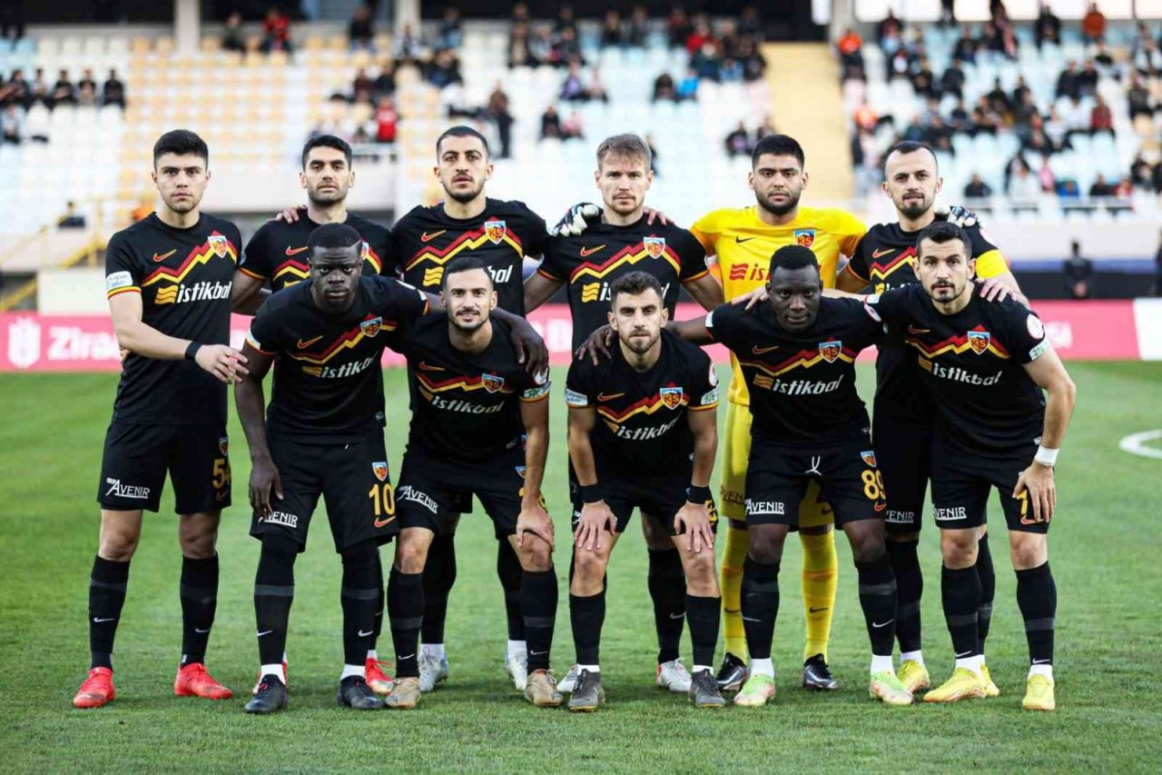 Kayserispor çeyrek finalde
