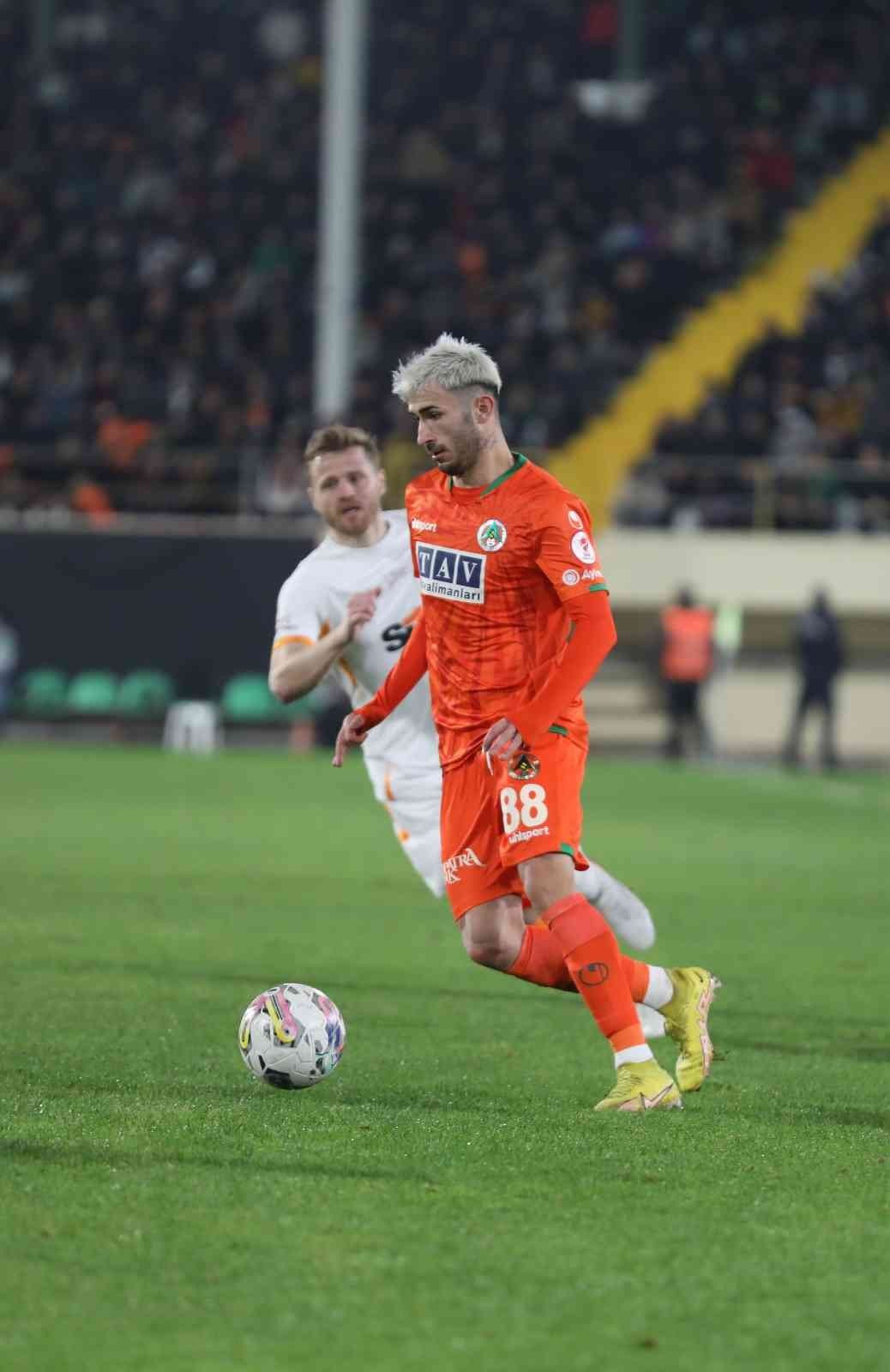 Ziraat Türkiye Kupası: Alanyaspor: 1 - Galatasaray: 2 (Maç sonucu)