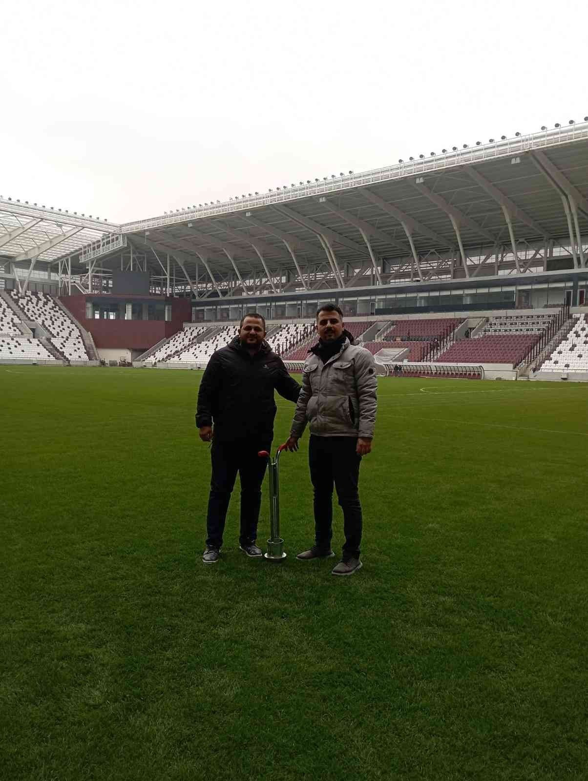 Yeni Elazığ Stadyumu zeminine tam not