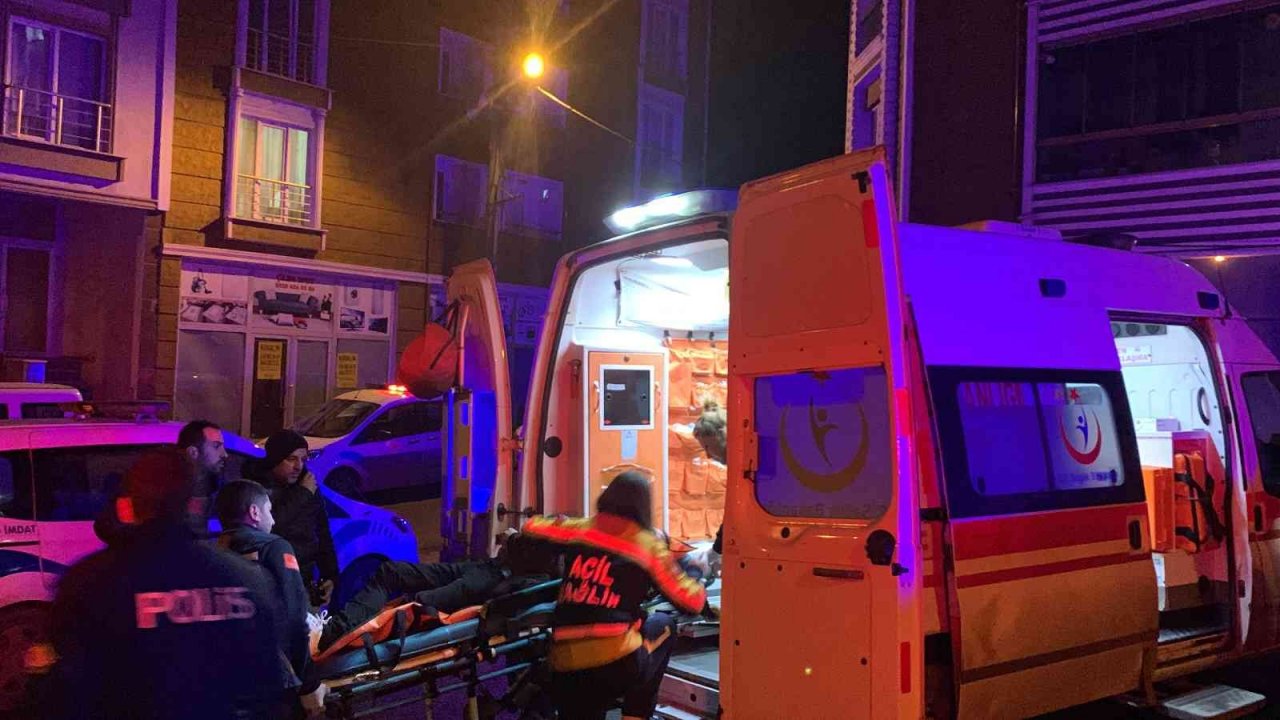 Evine giderken başına kör kurşun isabet eden adam hayatını kaybetti