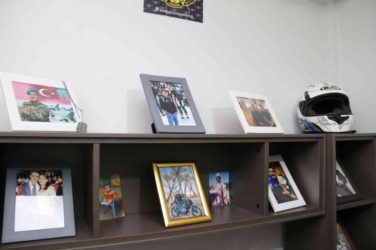 Uçak bakım teknisyeni evlatlarının kaybeden aile adalet istiyor