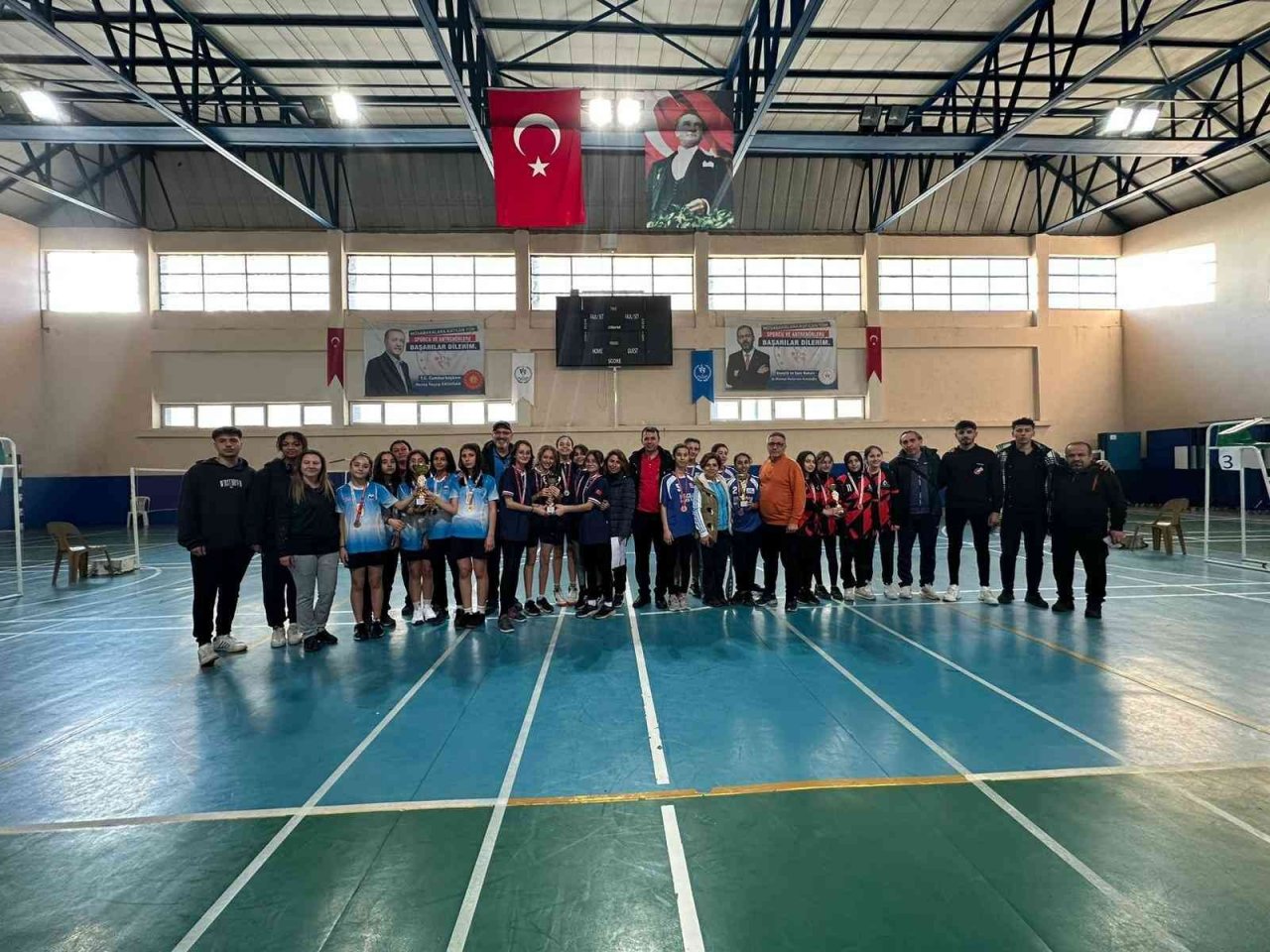 Aydın’da badminton turnuvası heyecanı son buldu