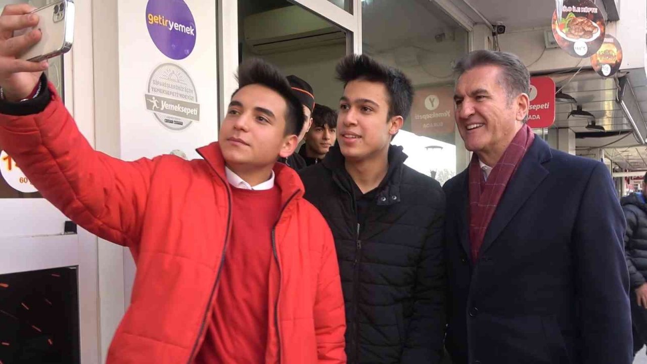 Babacan’ın İHA ve SİHA’ları hedef aldığı sözlerine TDP Lideri Sarıgül’den tepki: "Türk savunma sanayisine dil uzatmasını doğru bulmuyorum"