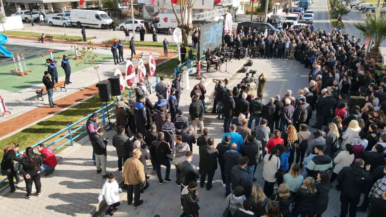 Efeler’de Gençlik Parkı düzenlenen törenle açıldı