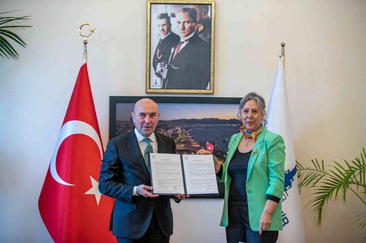 Başkan Soyer, zehirsiz kent İzmir için imza attı