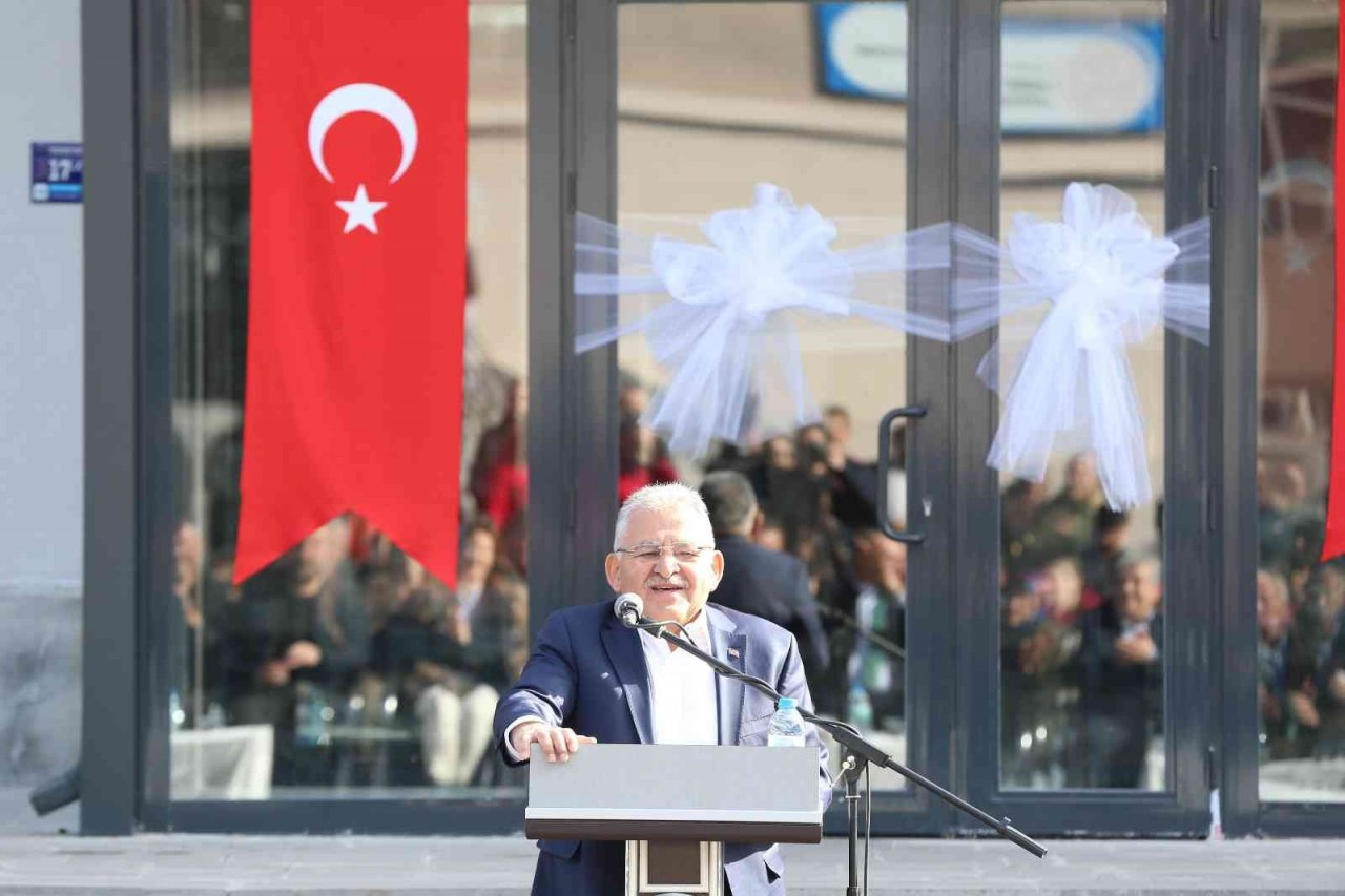 Başkan Büyükkılıç, 3,5 milyon TL’lik eğitim ve spor yatırımının açılışını yaptı