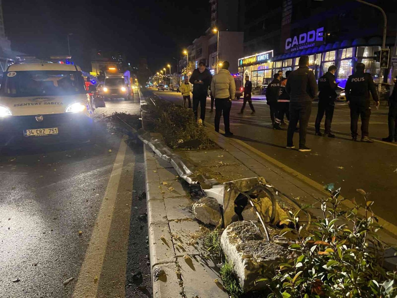 Doğan Araslı Bulvarında feci kaza: 1 ölü, 2 yaralı