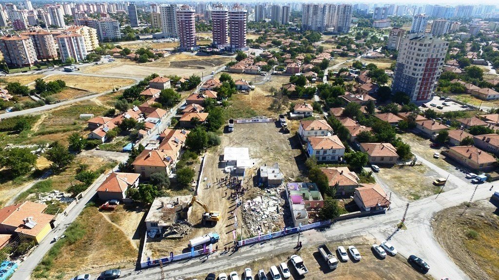 Seyrani sakinleri, eskiye özlem olsa da kavuşacakları evin heyecanını yaşıyor