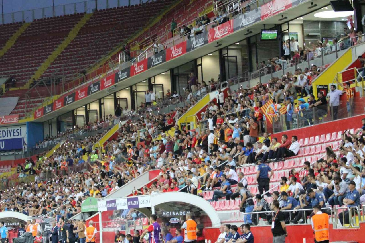 Kayserispor - Beşiktaş maçı bilet fiyatları belli oldu