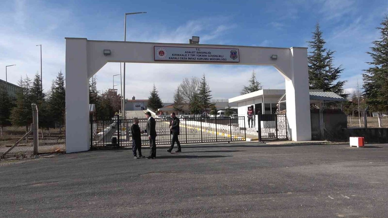 Babacan’ın İHA ve SİHA’ları hedef aldığı sözlerine TDP Lideri Sarıgül’den tepki: "Türk savunma sanayisine dil uzatmasını doğru bulmuyorum"