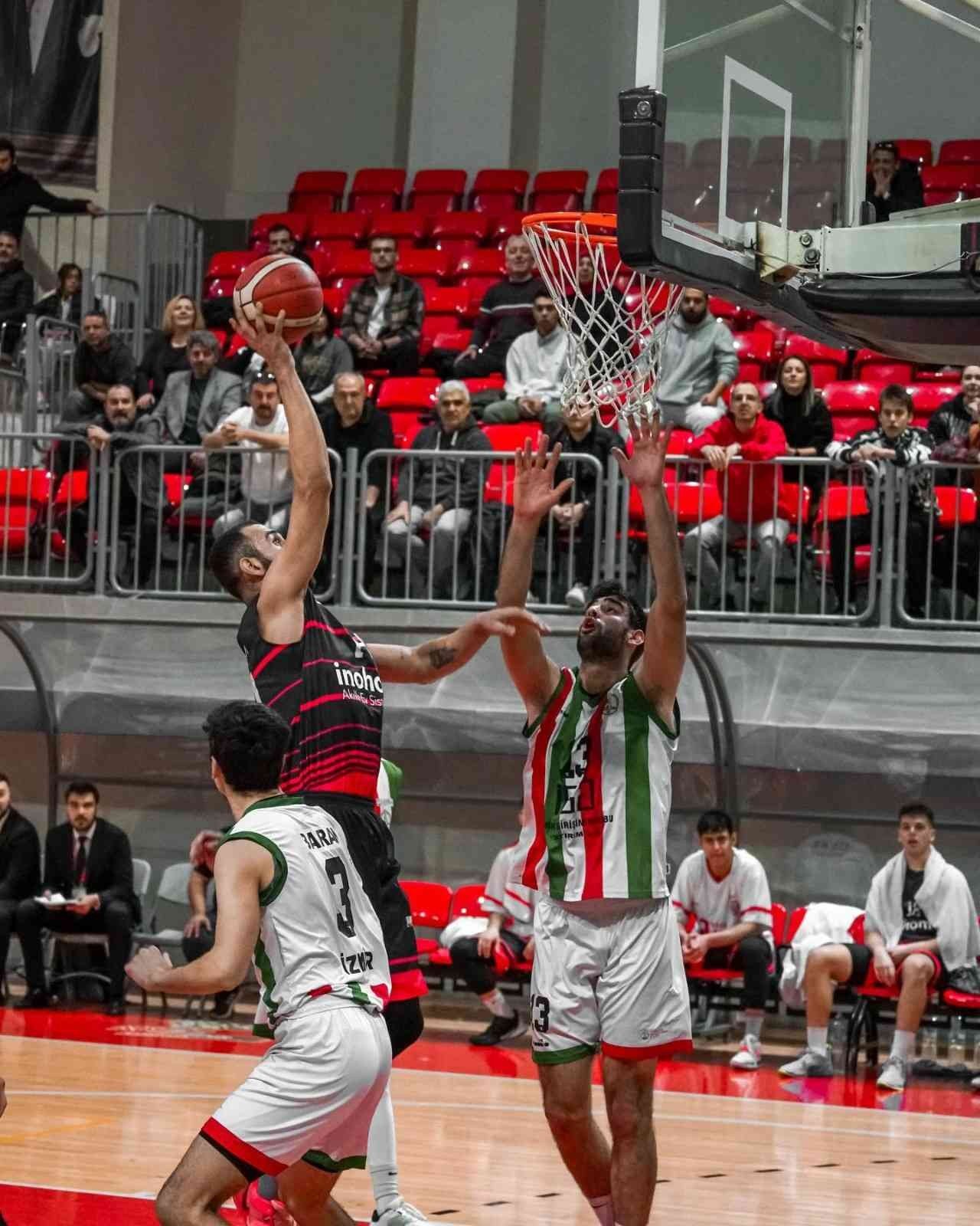 İlkler Şehri Uşak Basketbol Takımı ikinci yarıya avantajlı başlamak istiyor