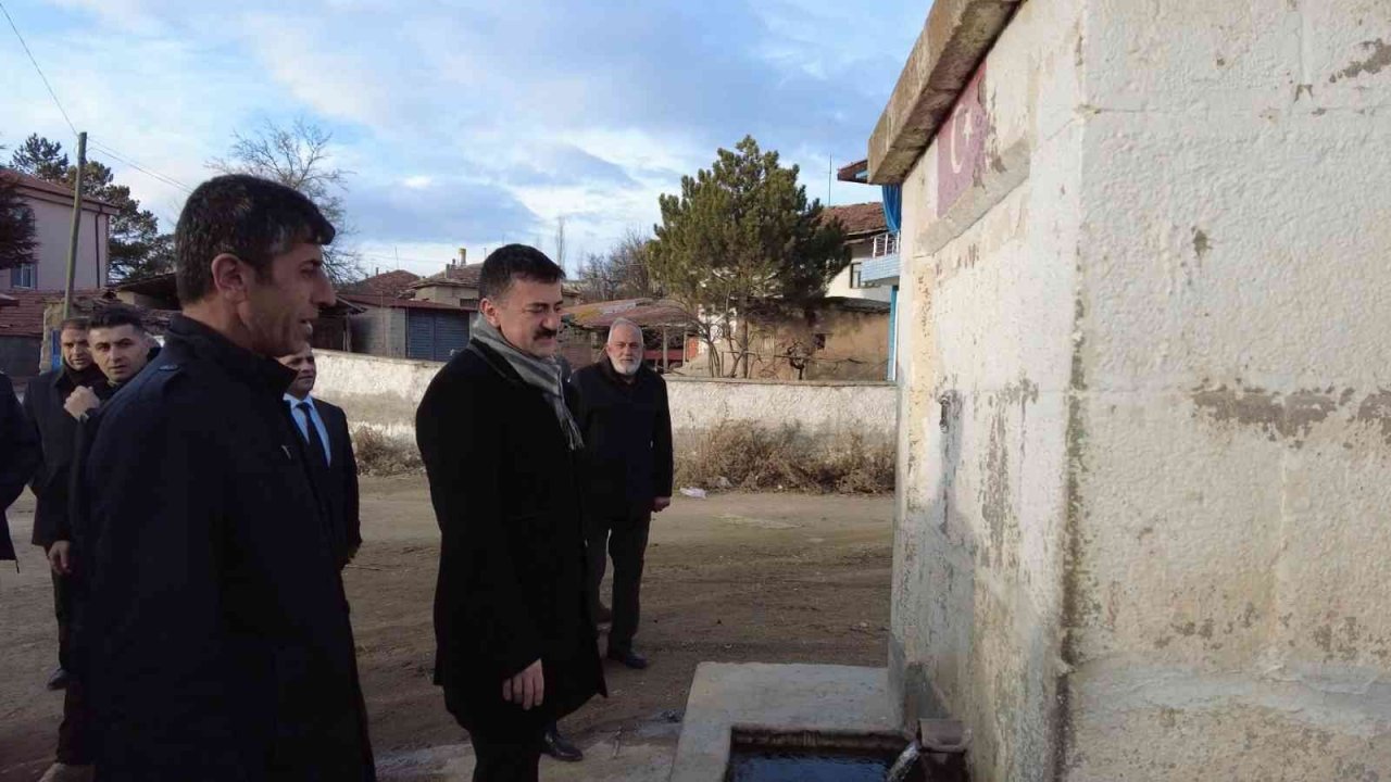 Tedirgin eden kuraklık: Vatandaşlar su kaynakları aramaya başladı