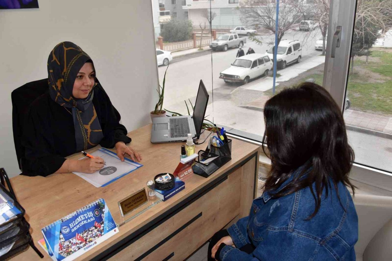 Yunusemre’den sınav kaygısı yaşayan öğrencilere destek