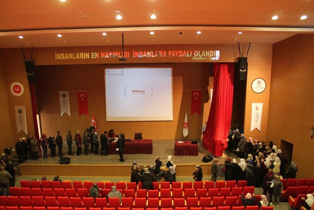 Aydınlı umrecilere eğitim semineri düzenlendi