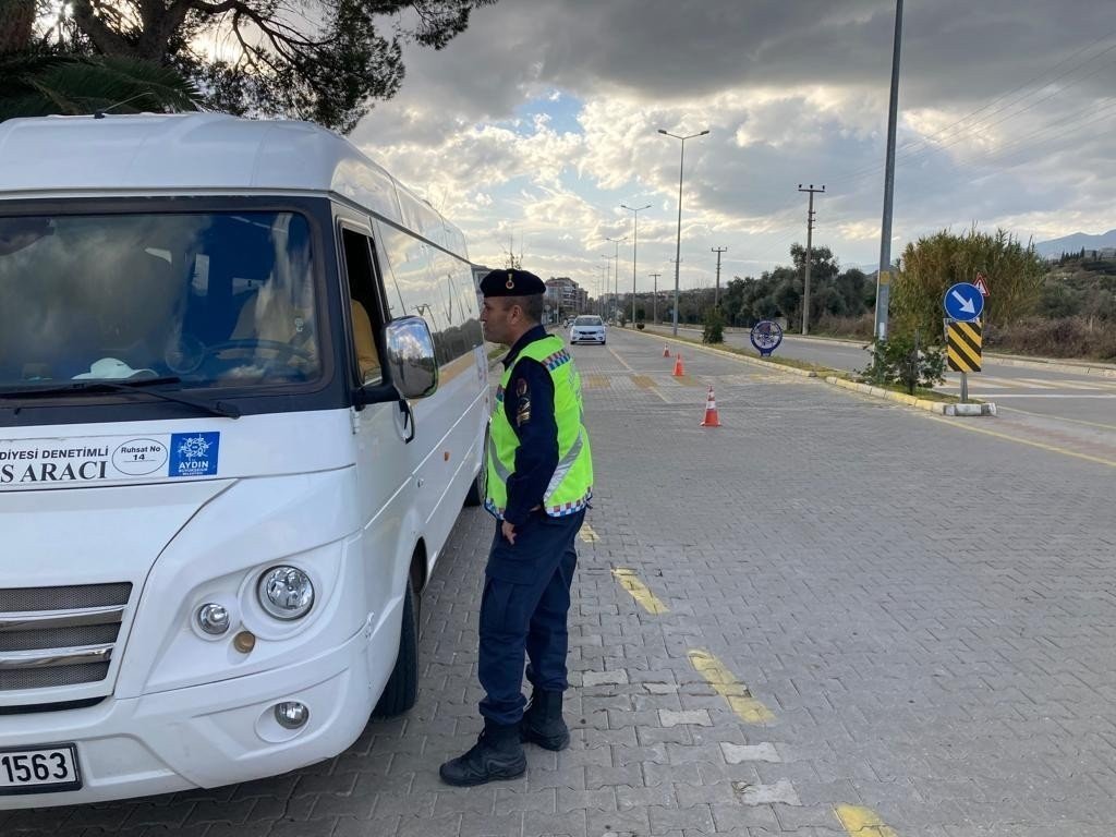 Aydın’da servis araçları denetlendi