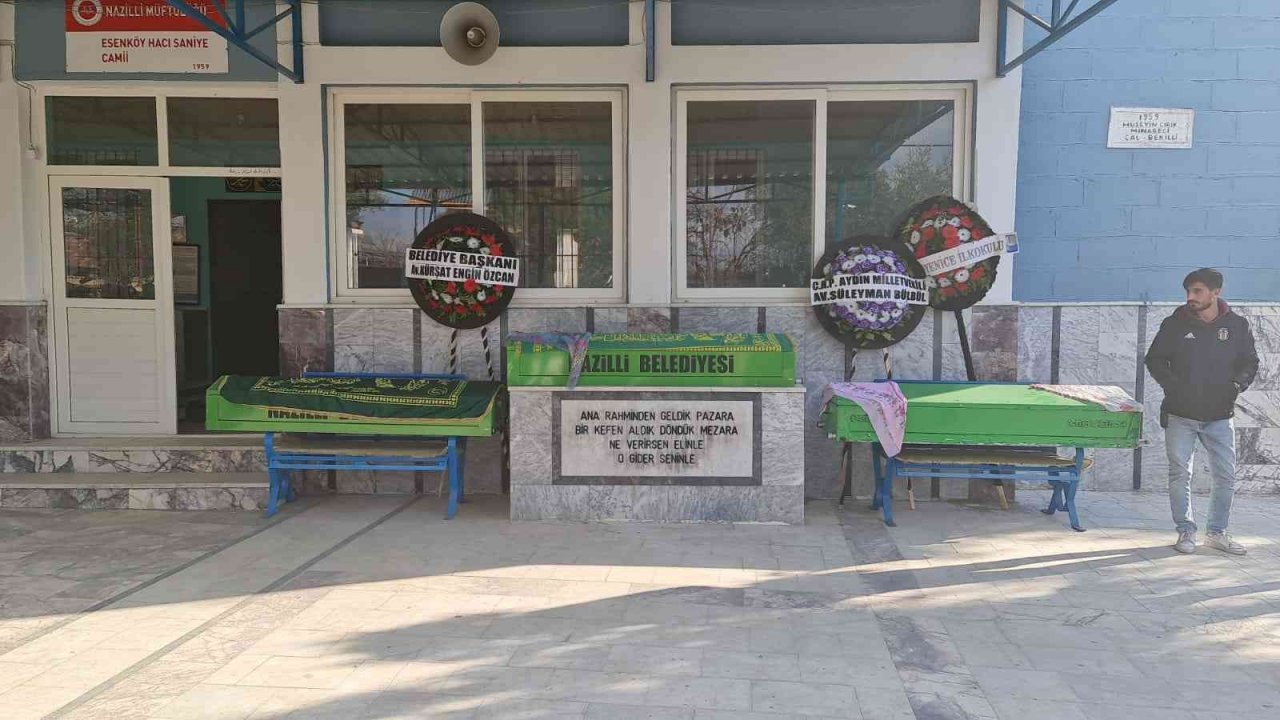 Eşi ve çocuklarına son kez dokunan acılı baba yürekleri dağladı