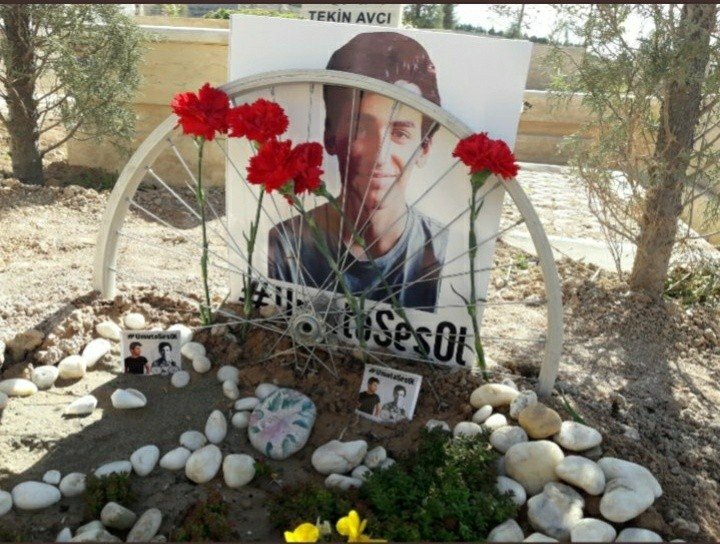 Oğluna çarpan sürücüye "katil" dediği için yargılanan anne beraat etti