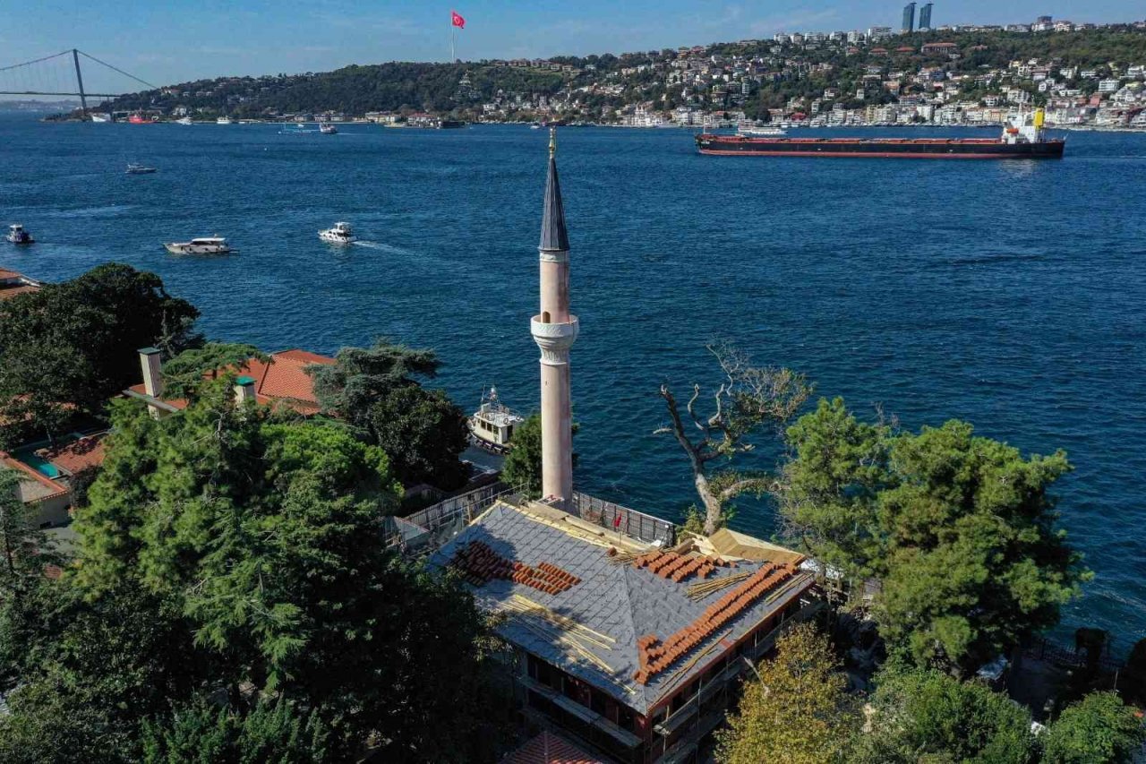 Tarihi Vaniköy Camii, küllerinden yeniden doğmaya hazırlanıyor