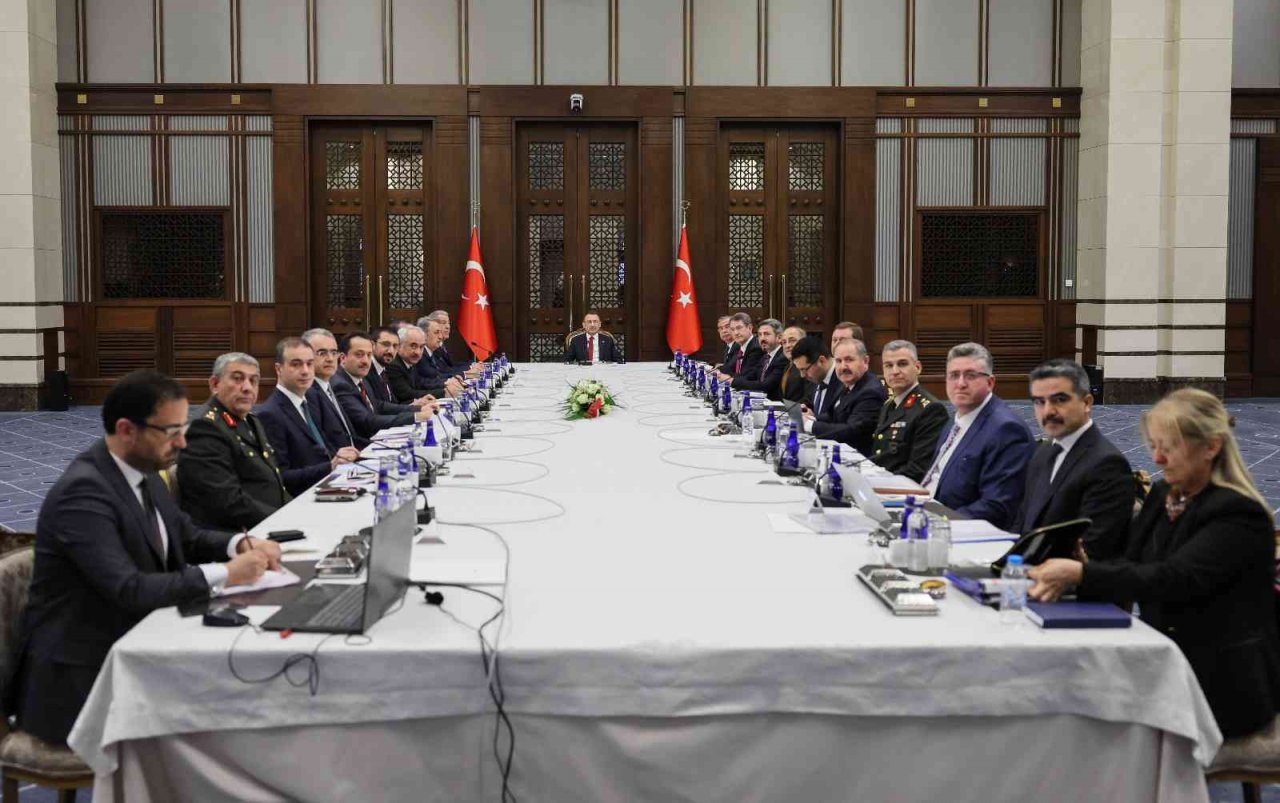 Cumhurbaşkanı Yardımcısı Oktay, MSB’nin düzenleme ihtiyaçlarına yönelik toplantıya başkanlık etti