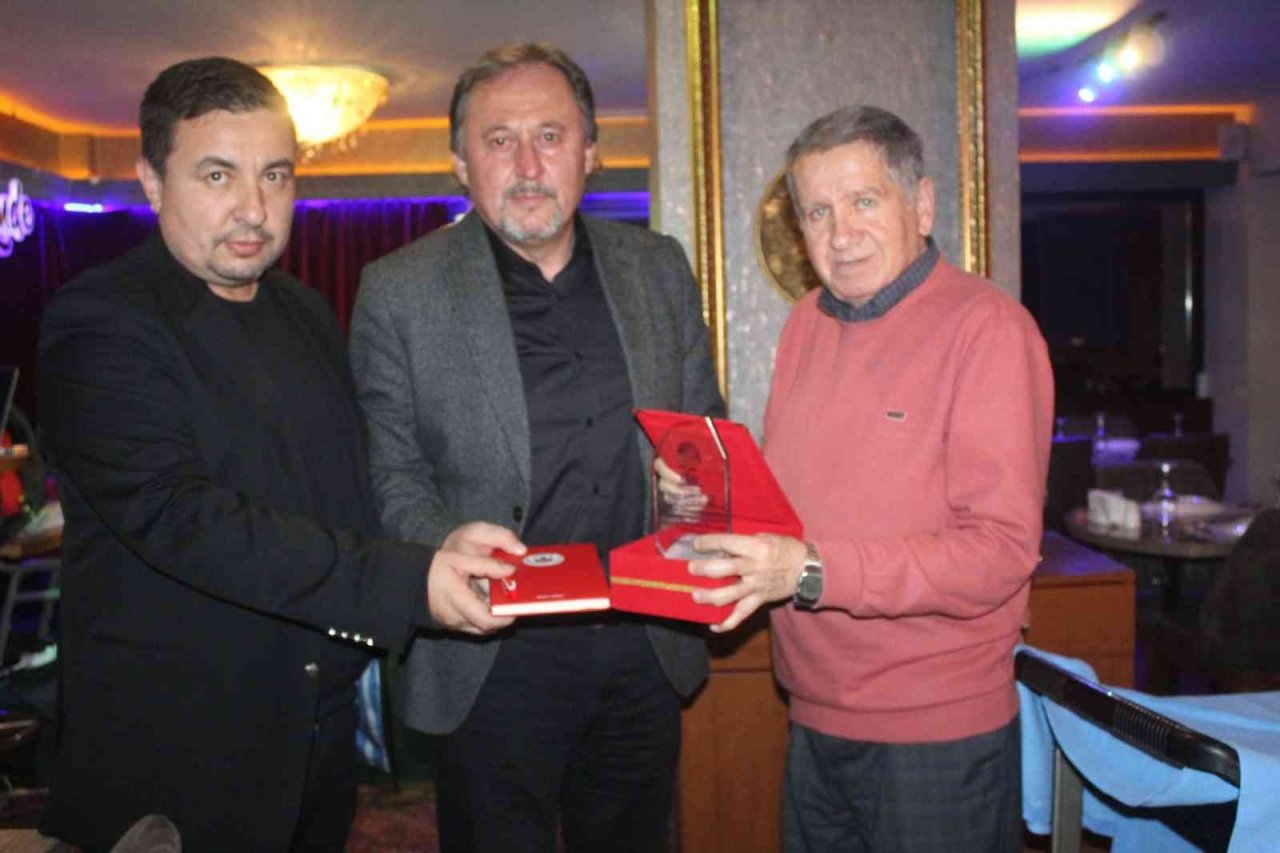 EASKF Spor muhabirleri ile bir araya geldi