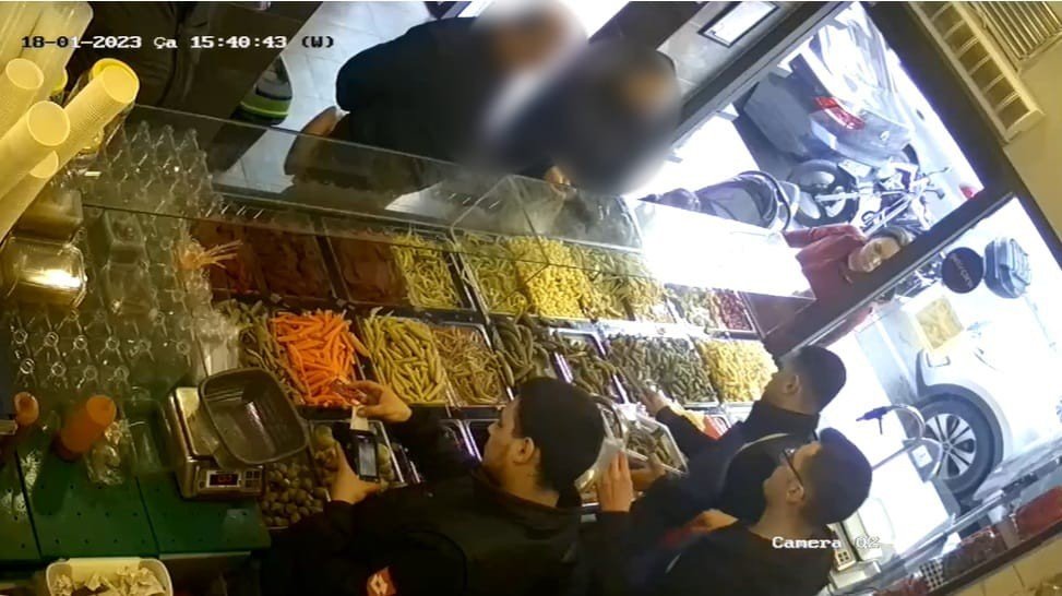 Turşu hırsızı kamerada