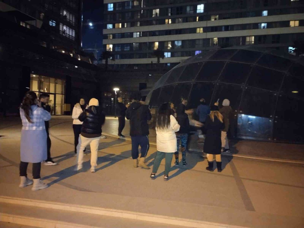 Kadıköy Broklyn Park Sitesi’nde aidat protestosu üçüncü gününde de devam ediyor