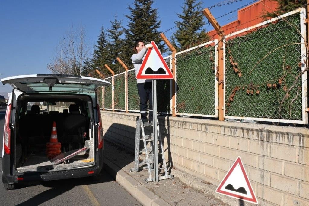 Başkan Mehmet Yalçın: “2023 yılı Kayseri OSB’de ulaşım açısında hiçbir sıkıntının yaşanmadığı bir yıl olacak”