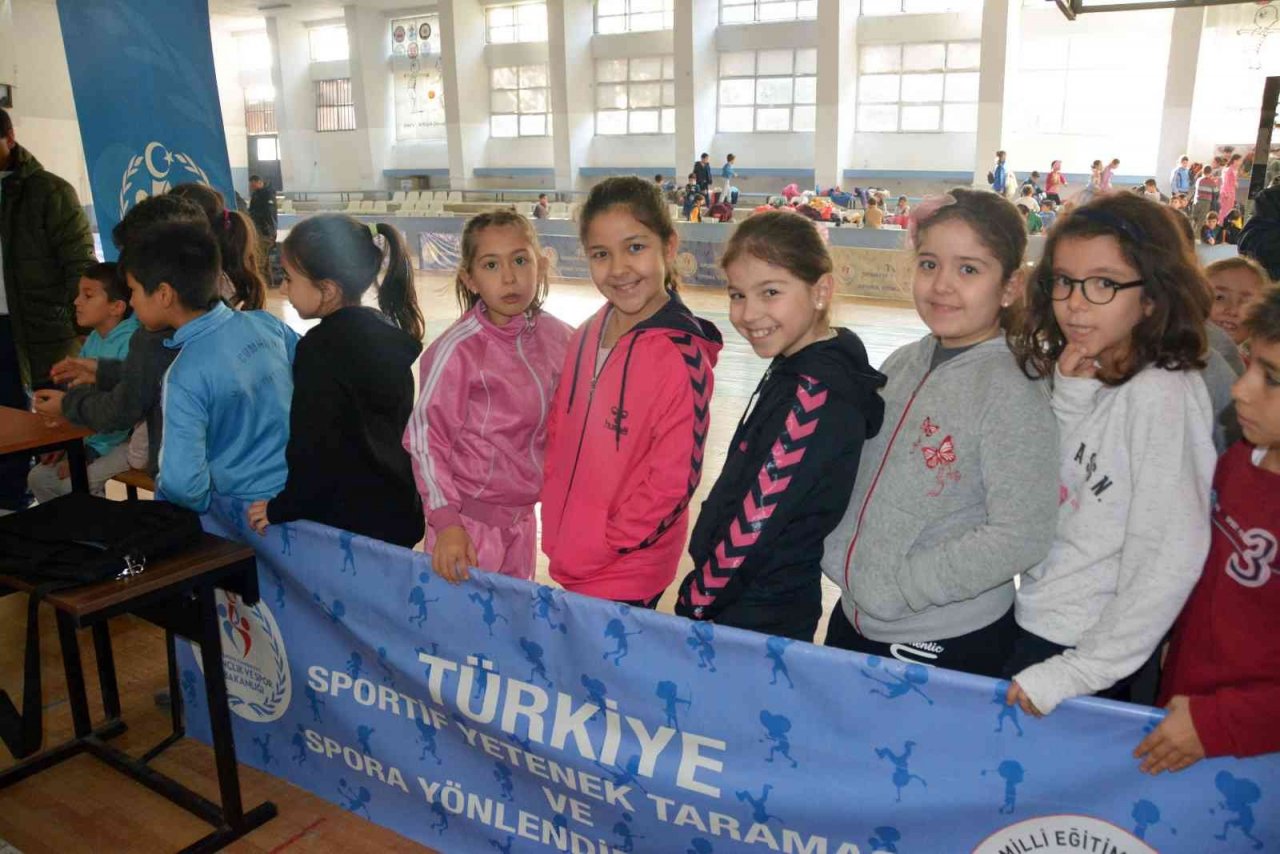 Yetenek taraması için spor malzemeleri dağıtılacak