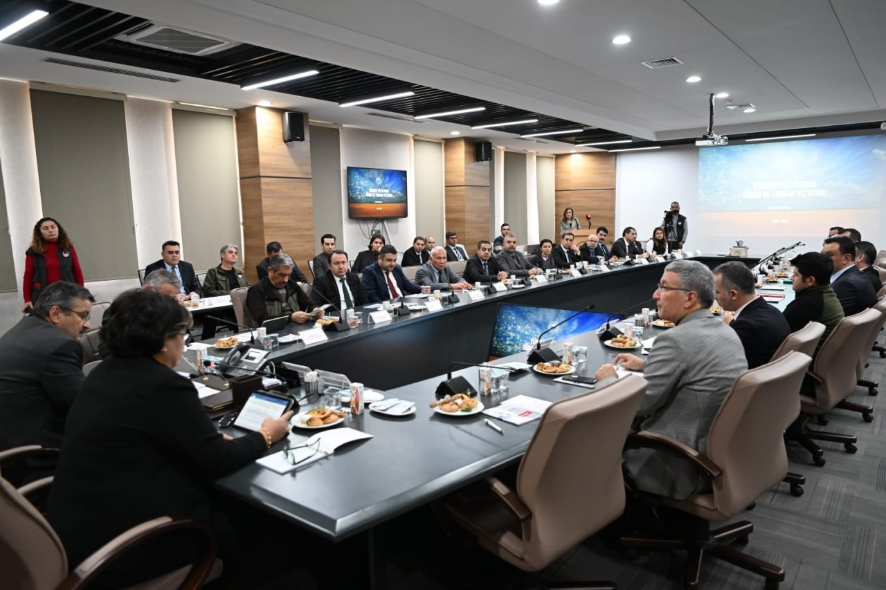 “Türkiye Yüzyılında Tarım ve Orman Vizyonu” Toplantısı Kayseri’de yapıldı