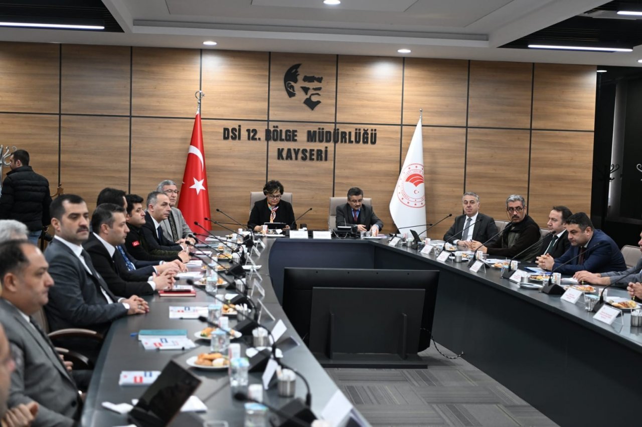 “Türkiye Yüzyılında Tarım ve Orman Vizyonu” Toplantısı Kayseri’de yapıldı