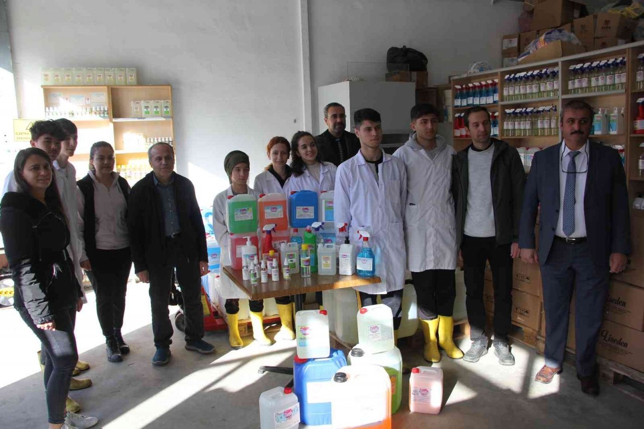 Öğrenciler üretiyor, Türkiye kazanıyor