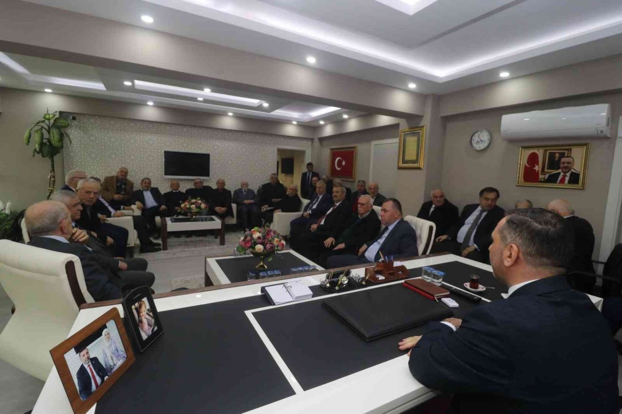 40 belediye başkanı Kavak’ta toplandı