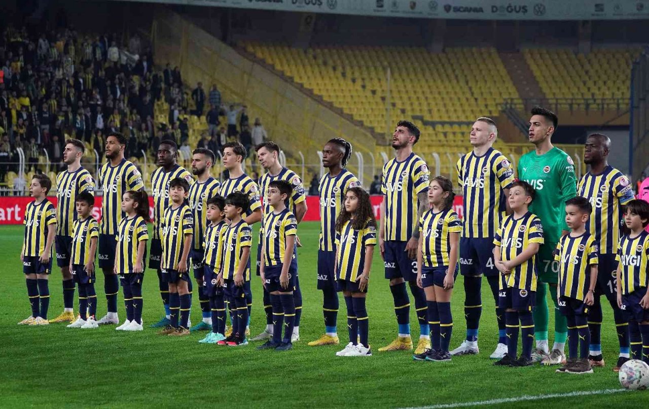 Ziraat Türkiye Kupası: Fenerbahçe: 1 - Çaykur Rizespor: 1 (İlk yarı)