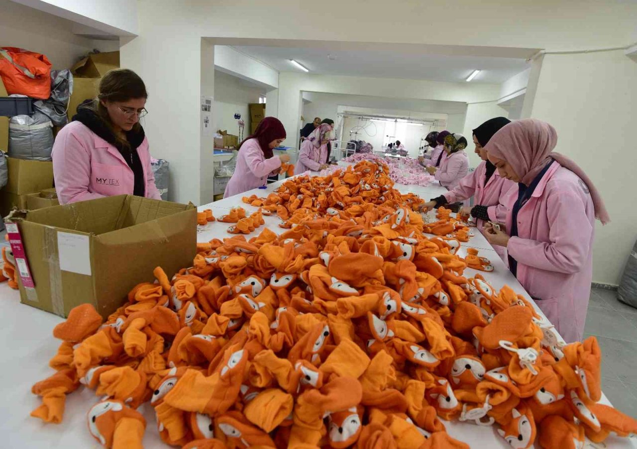 Ahlat’taki tekstil atölyeleri kadın istihdamına büyük katkı sağlıyor