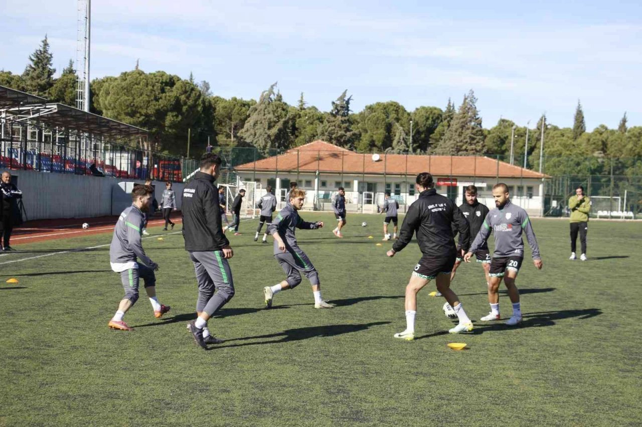 Yeşilçınar ikinci yarıya iyi başlamak istiyor