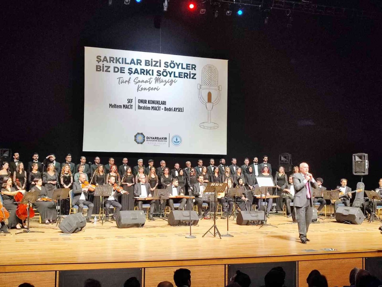 "Şarkılar Bizi Söyler Biz De Şarkı Söyleriz" projesi Sur’da hayat buldu