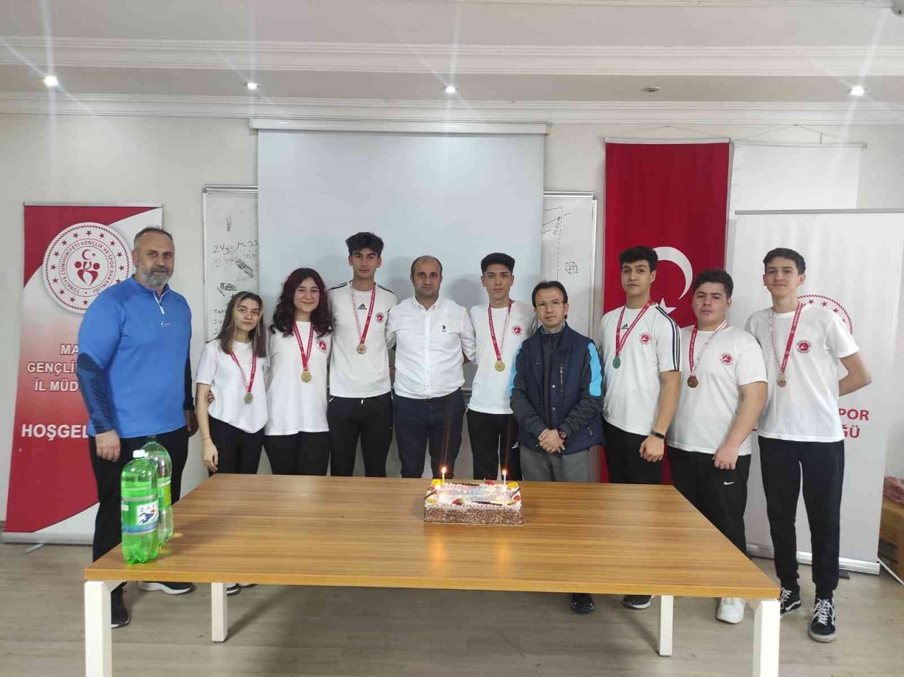 Kaymakam Arıkan şampiyon sporcuları ağırladı