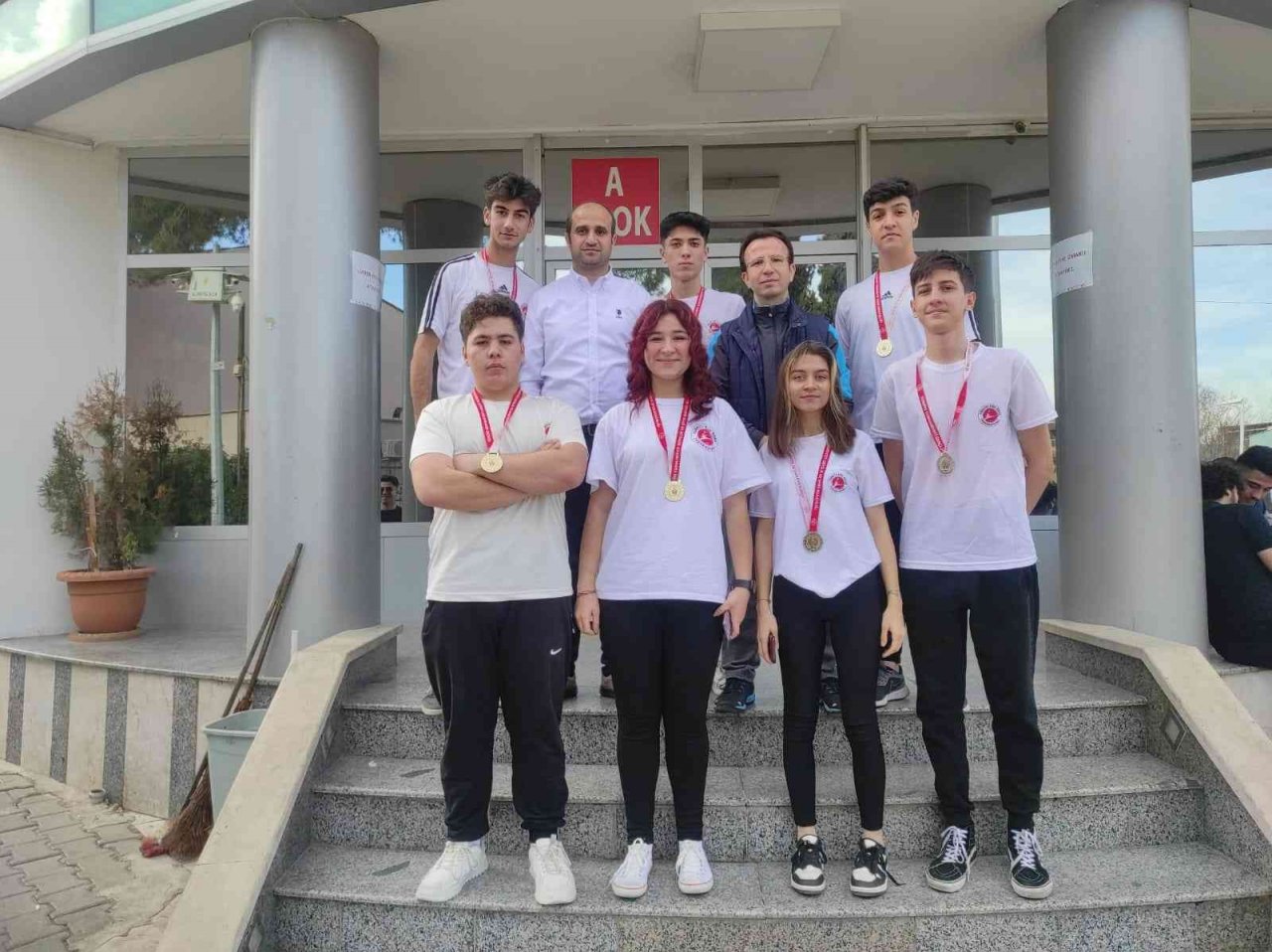 Kaymakam Arıkan şampiyon sporcuları ağırladı