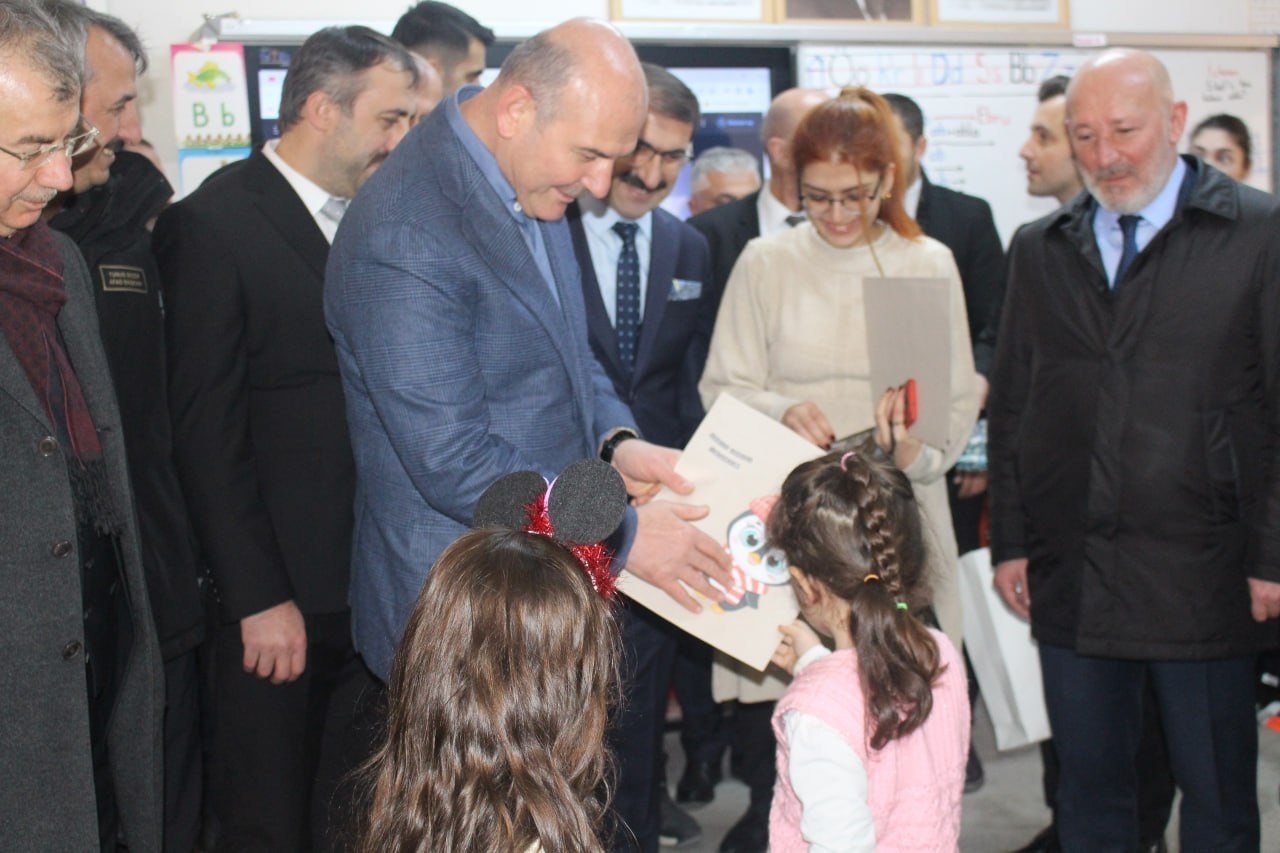 İçişleri Bakanı Soylu: "Dünyanın neresi olursa olsun bir mağduriyete uzanacak bir devletimiz var"
