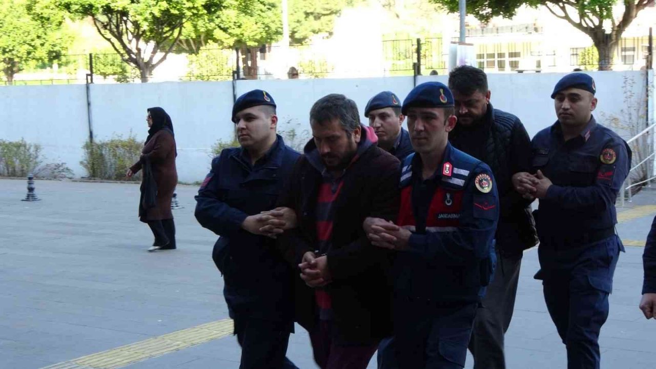 Şüpheli ölüme giden Jandarma, evde Skunk serasıyla karşılaştı