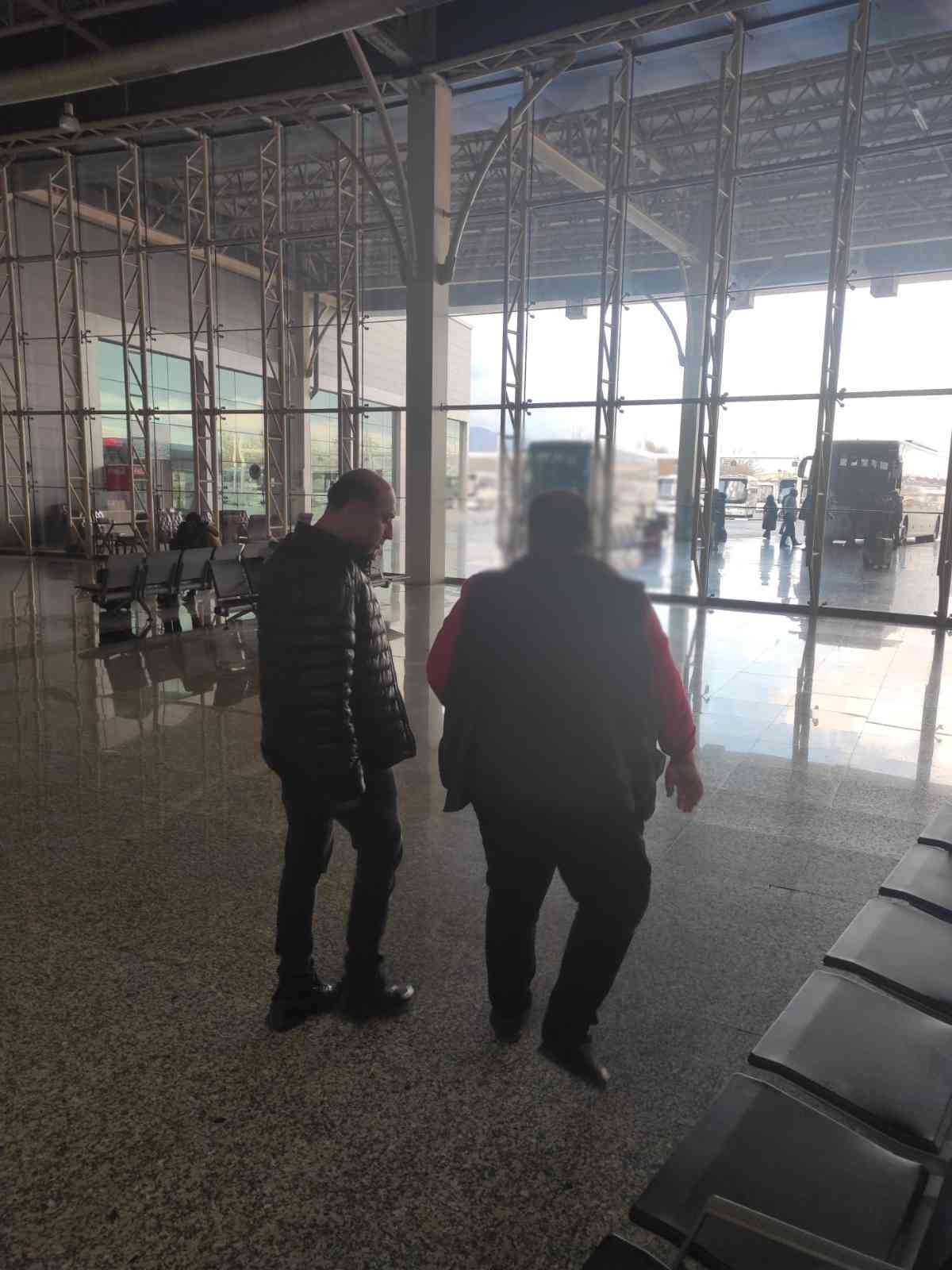 Büyükşehir Zabıtası dilencilere göz açtırmıyor