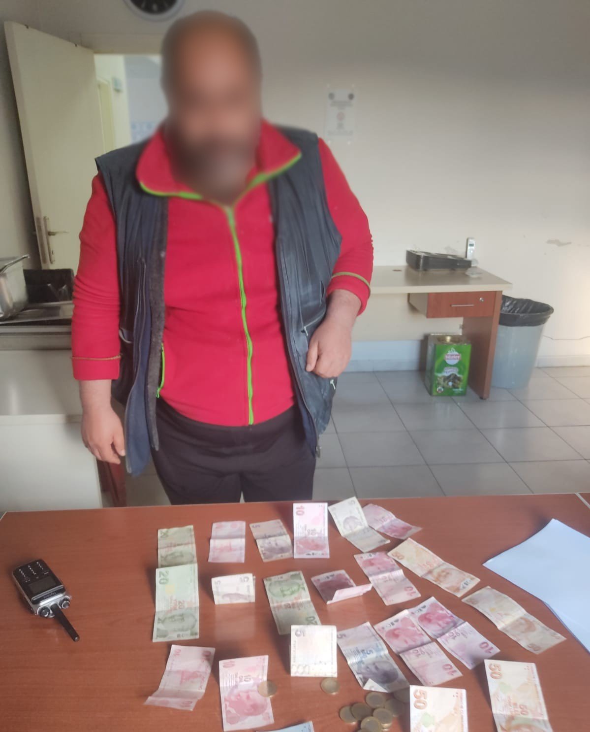 Büyükşehir Zabıtası dilencilere göz açtırmıyor