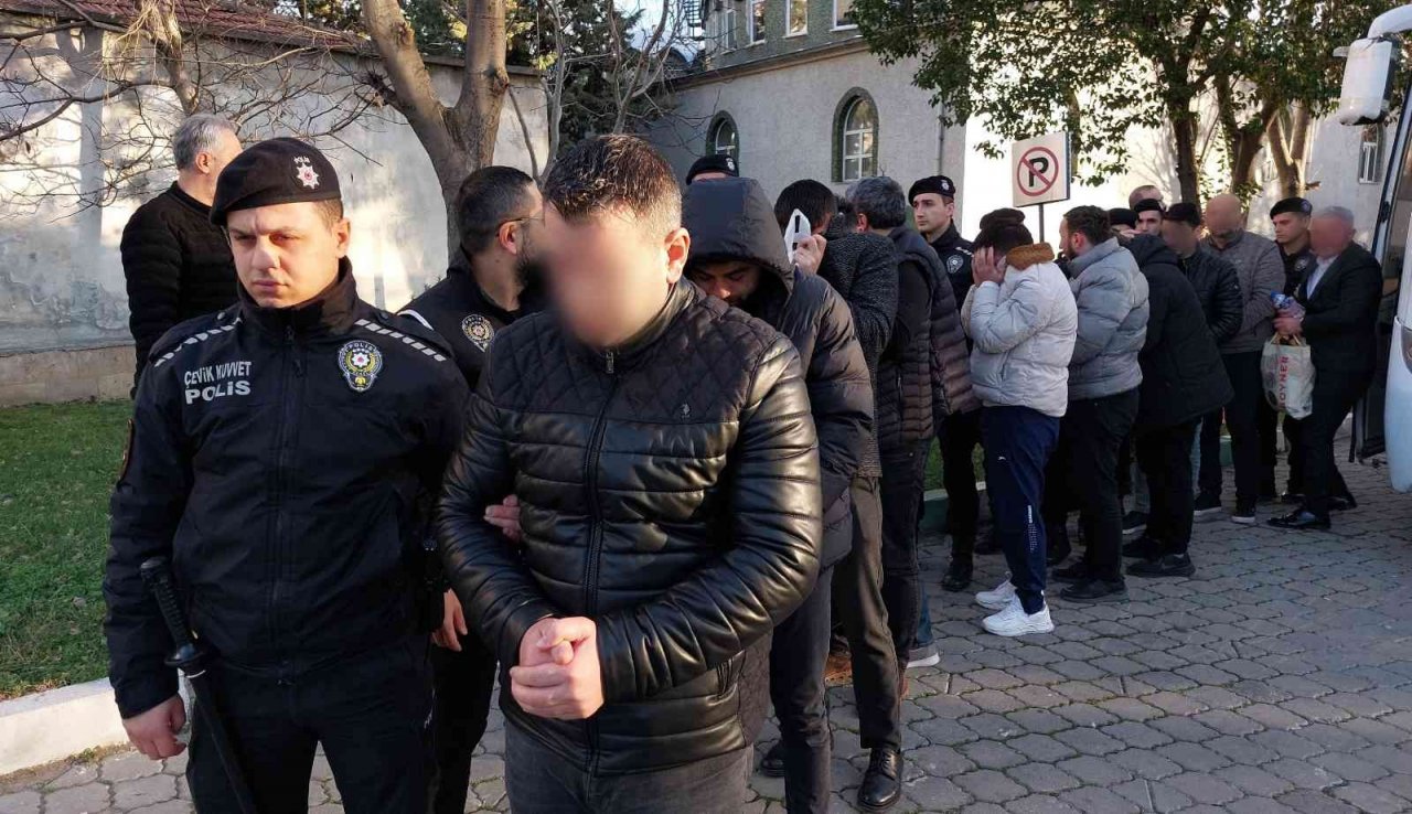 Tapuda rüşvet operasyonunda 13 kişi adliyeye sevk edildi