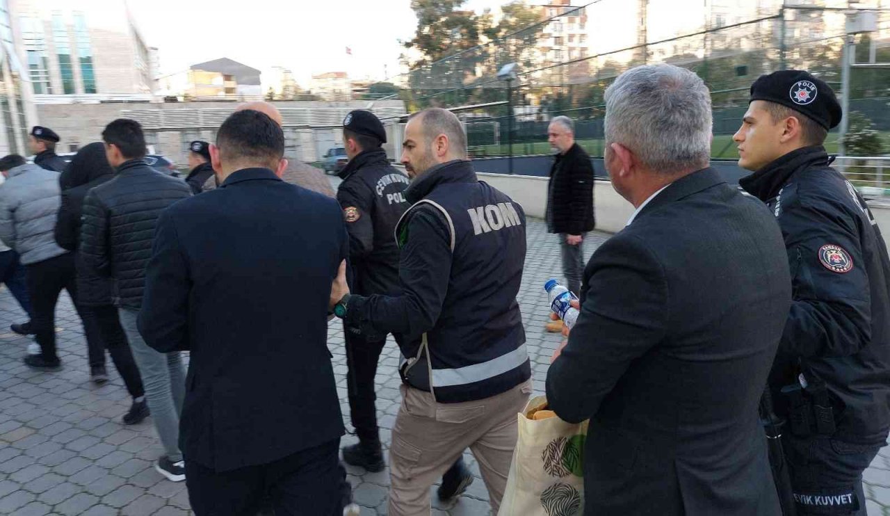 Tapuda rüşvet operasyonunda 13 kişi adliyeye sevk edildi