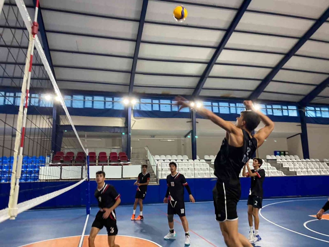 Hayallerimiz var diye yola çıktılar, Türkiye şampiyonu olma yolunda yarı finale yükseldiler